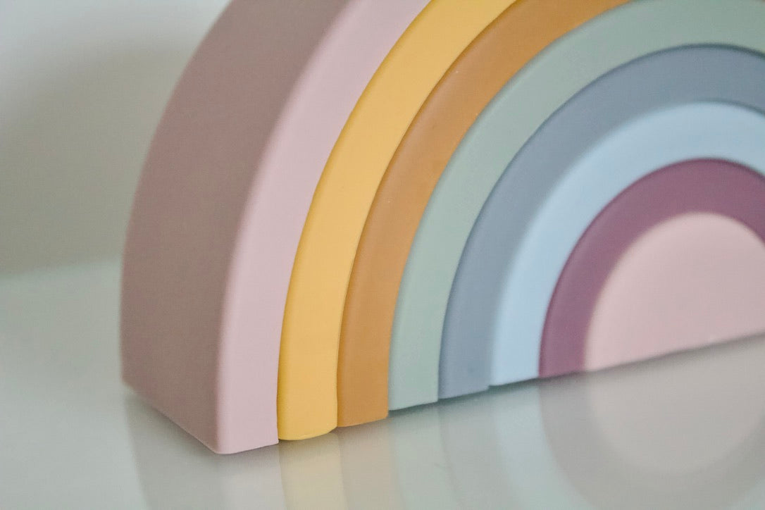 Silicone Rainbow Stacker