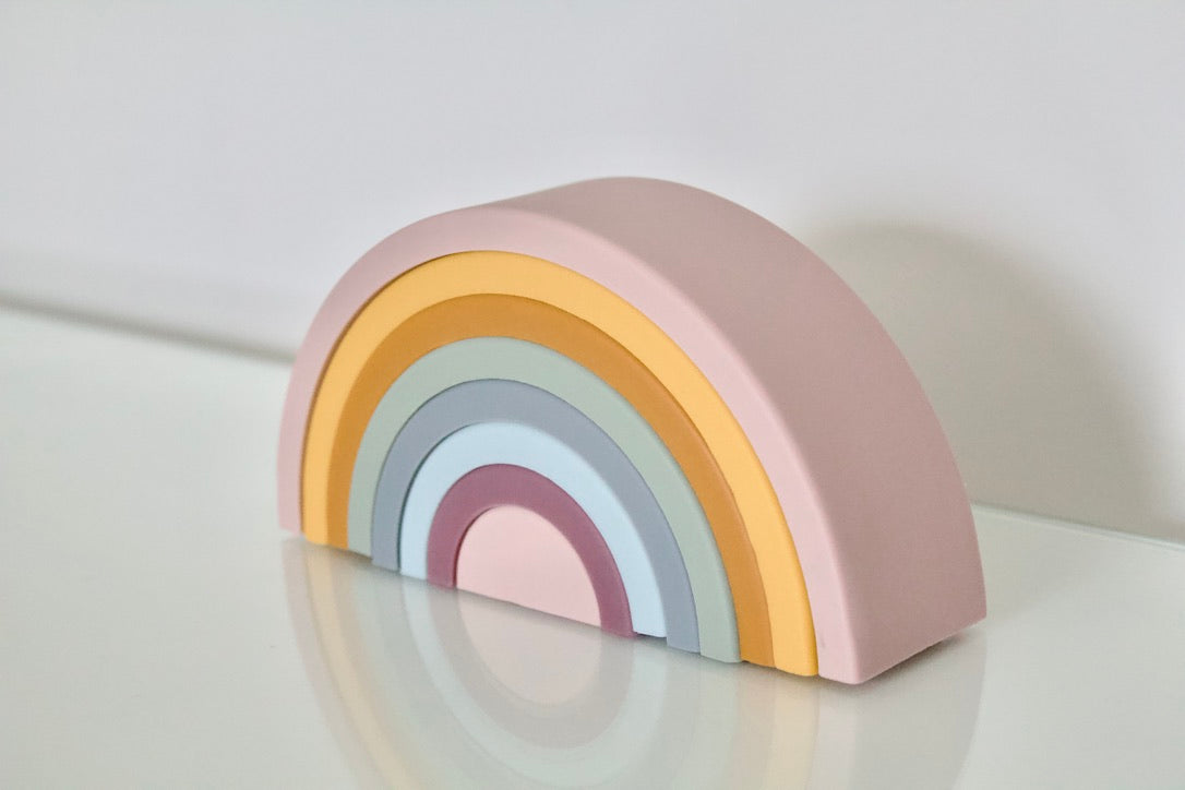 Silicone Rainbow Stacker