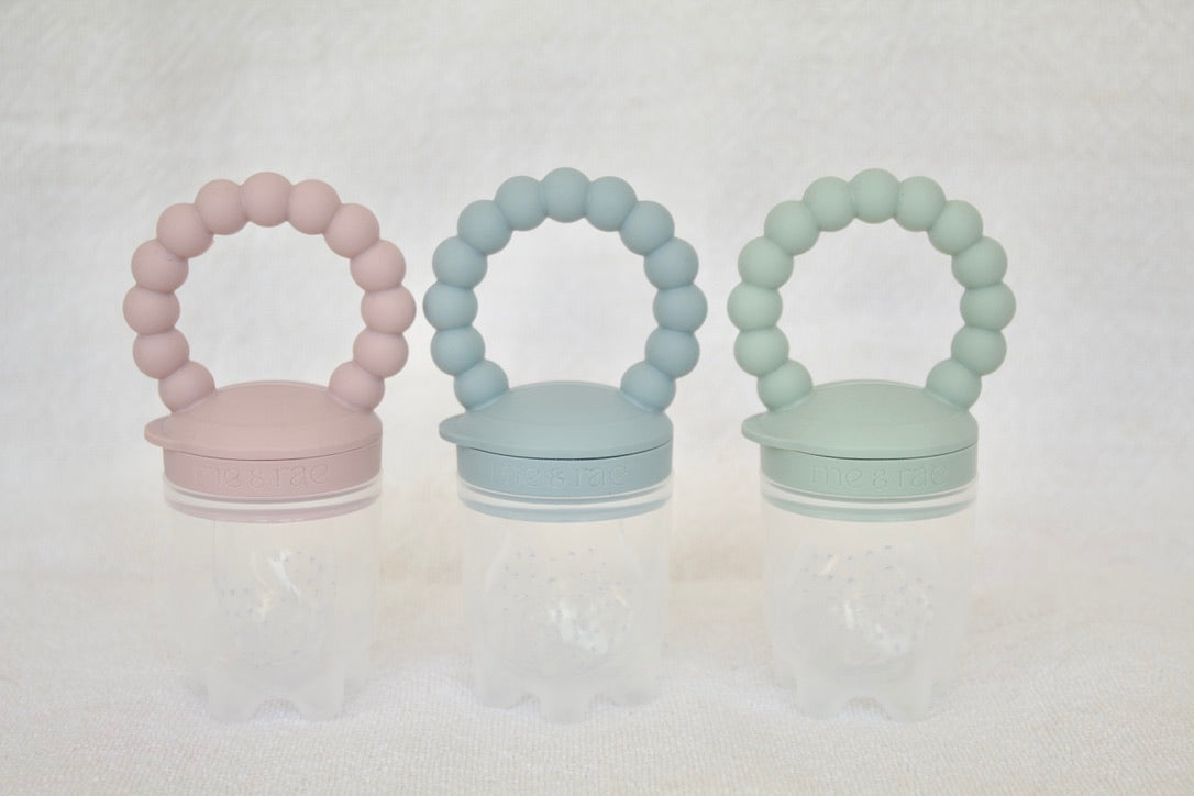 Silicone Self-Feeder