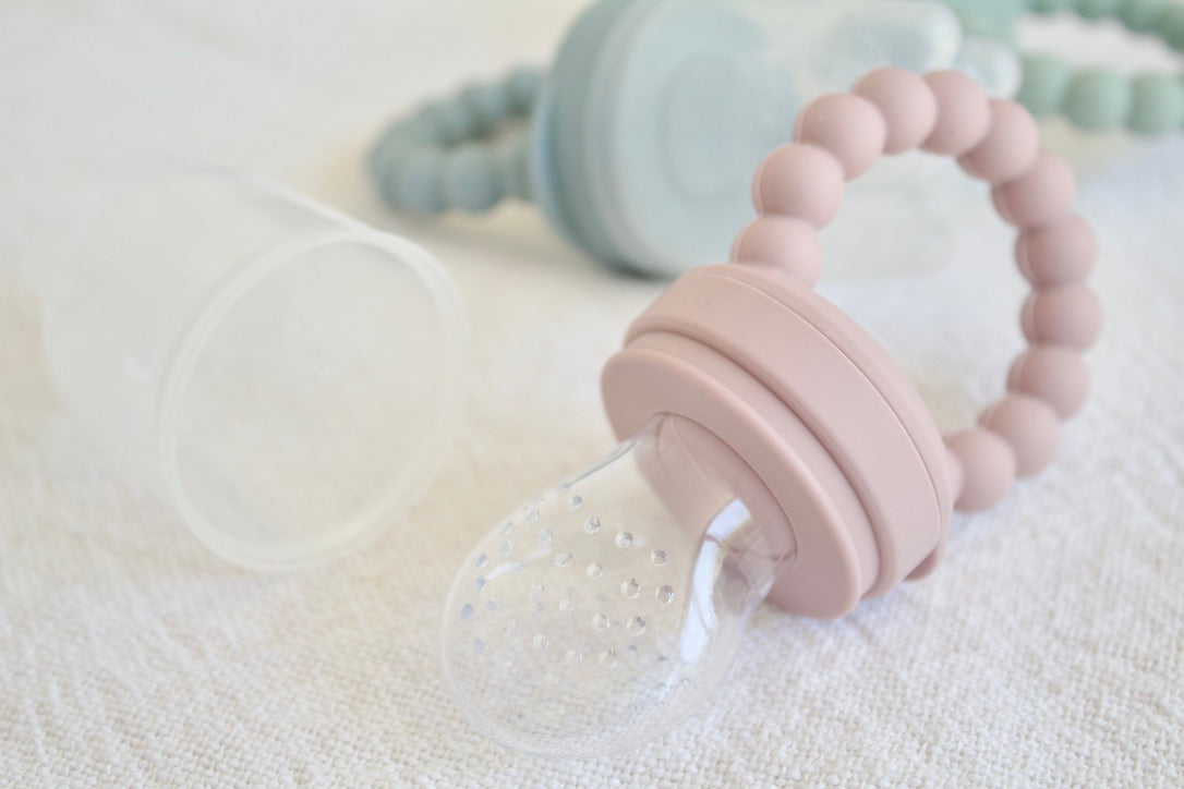 Silicone Self-Feeder