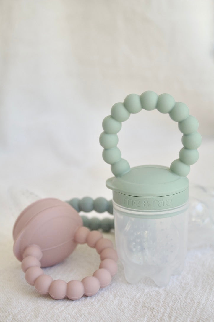 Silicone Self-Feeder